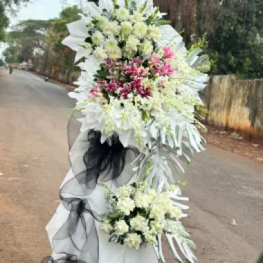 Hoa chia buồn mẫu 2