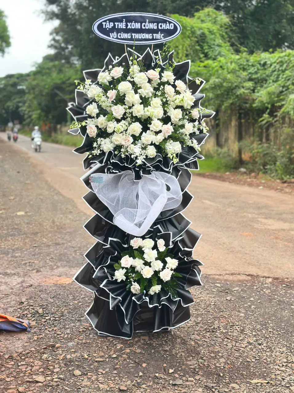 Hoa chia buồn mẫu 5