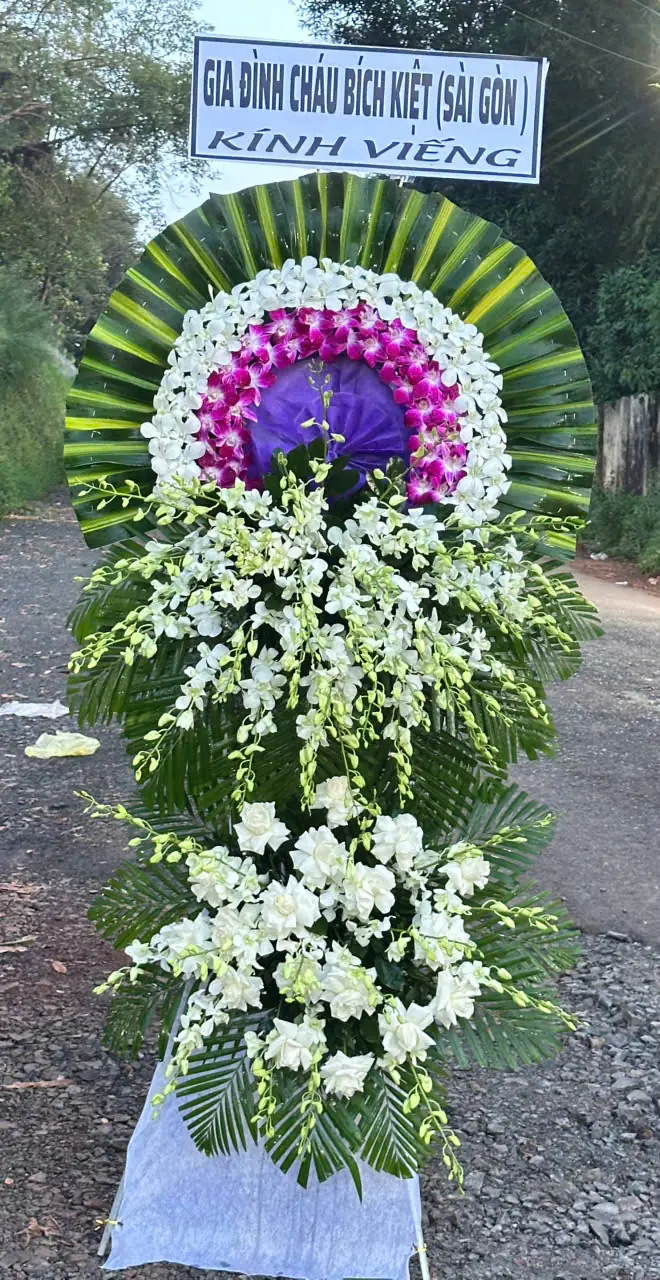 Hoa chia buồn mẫu 4